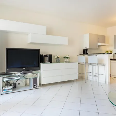 Agence Des Residences - Plein Centre De Апартаменты Канны